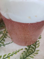 Flamant rose - Fleurs blanches